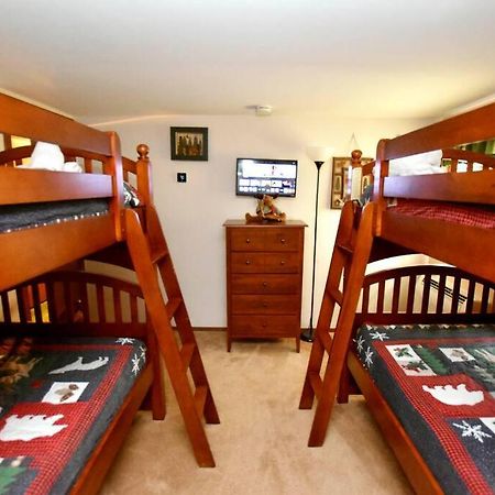 3-Bedroom Vacation Home Steps To Camelback Ski Area Ski-In Ski-Out Crescent Lake Extérieur photo