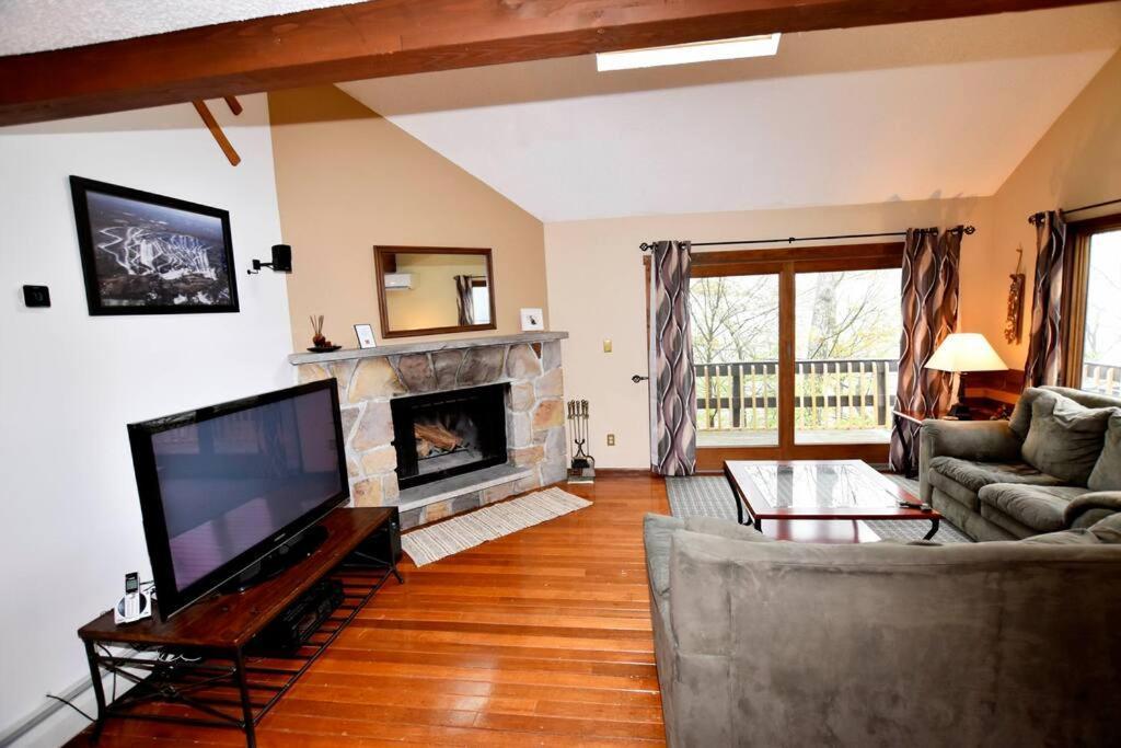 3-Bedroom Vacation Home Steps To Camelback Ski Area Ski-In Ski-Out Crescent Lake Extérieur photo