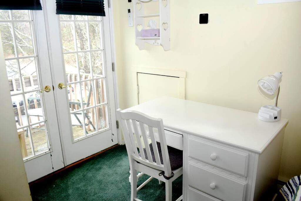 3-Bedroom Vacation Home Steps To Camelback Ski Area Ski-In Ski-Out Crescent Lake Extérieur photo