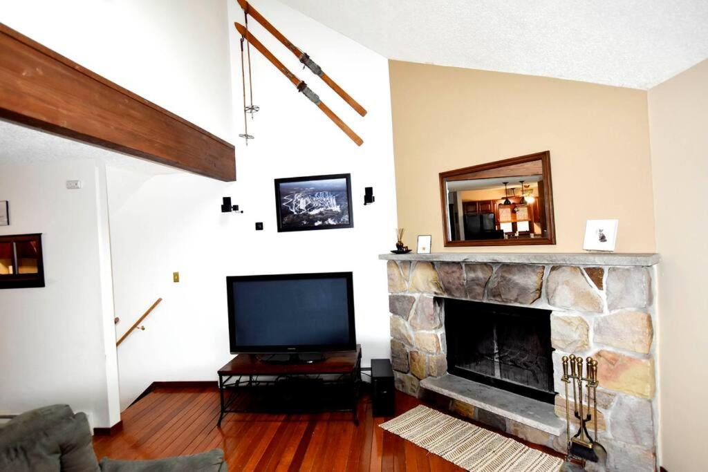 3-Bedroom Vacation Home Steps To Camelback Ski Area Ski-In Ski-Out Crescent Lake Extérieur photo